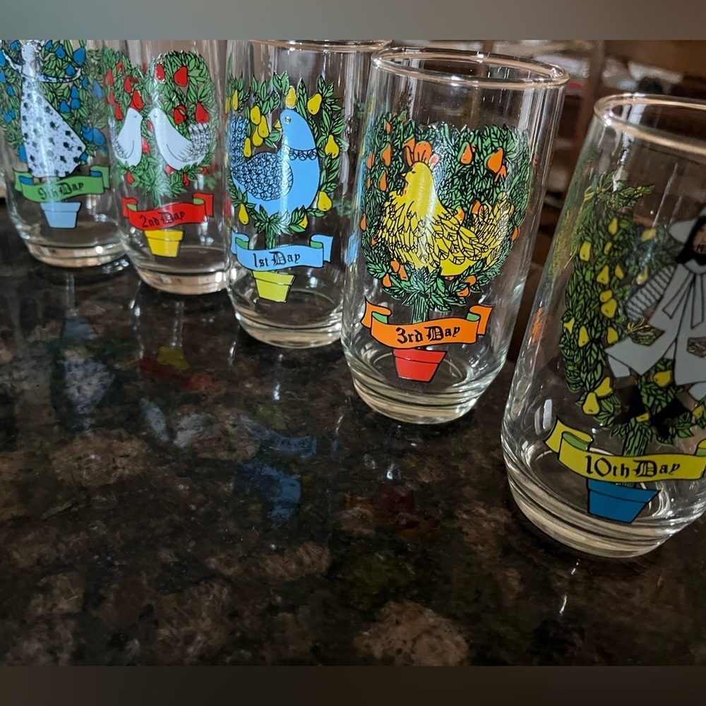 Vintage original box Set 12 Vintage Anchor Hocking 12 Days of Christmas Glasses - Picture 6 of 11